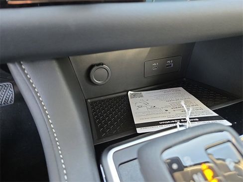 New 2025 Nissan Pathfinder SV w/ Black Appearance Package image 27