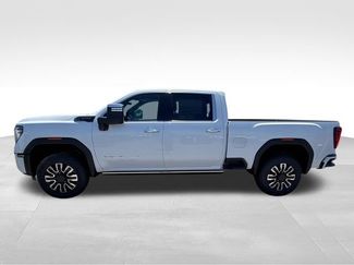 New 2026 GMC Sierra 3500 Denali Ultimate AWD/4WD video 5