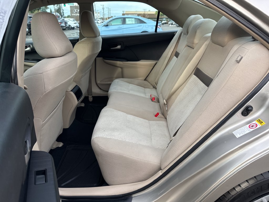 Used 2013 Toyota Camry LE FWD image 15