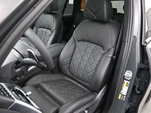 New 2026 BMW X5 xDrive50e image 13