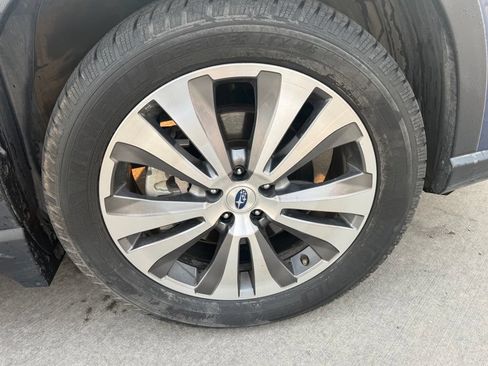Used 2020 Subaru Ascent Touring w/ Popular Package #3 AWD/4WD image 38