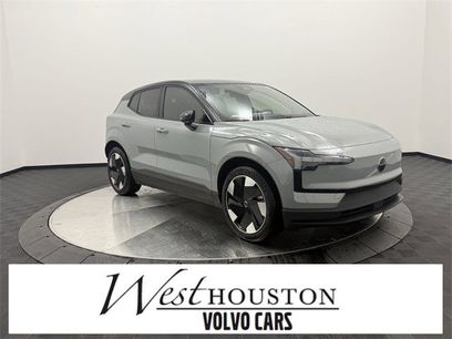 New 2025 Volvo EX30 Plus w/ Protection Package Premier