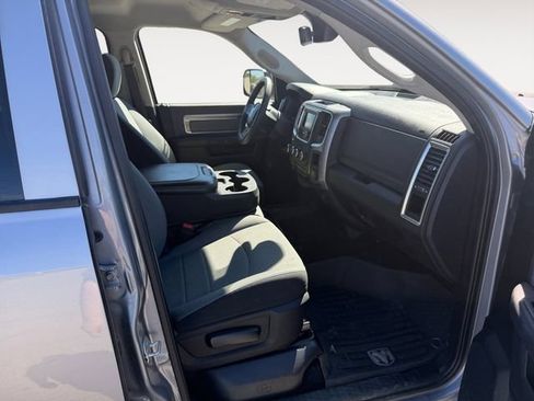 Used 2023 RAM 1500 Classic SLT AWD/4WD image 15
