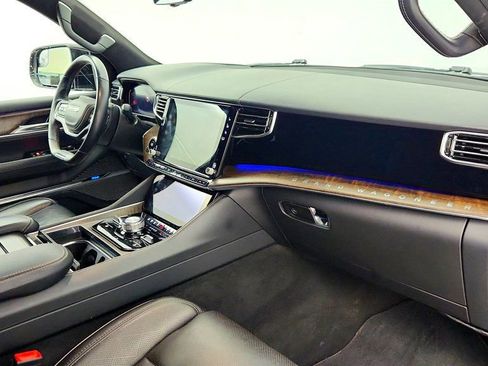 Used 2022 Jeep Grand Wagoneer Series II w/ Rear Seat Video Group 1 image 30