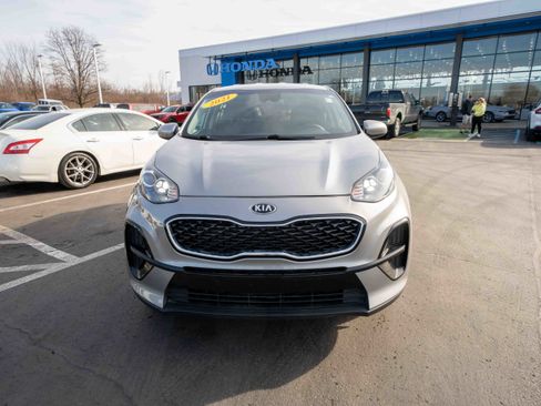 Used 2021 Kia Sportage LX image 2
