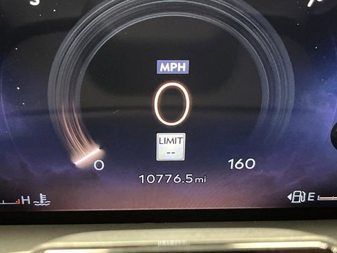 Used 2025 Lincoln Aviator Reserve image 6