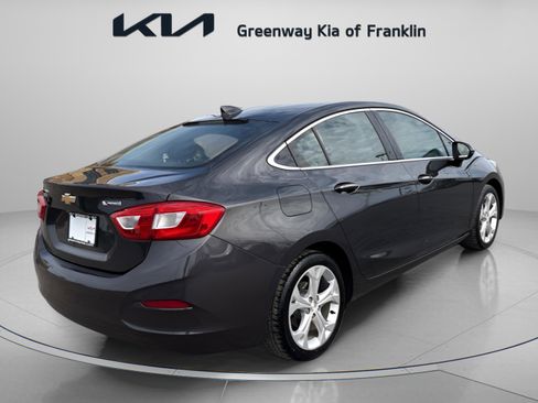 Used 2017 Chevrolet Cruze Premier image 7