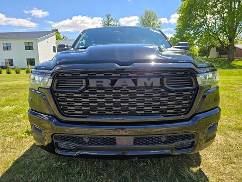 New 2026 RAM 1500 Express AWD/4WD image 2