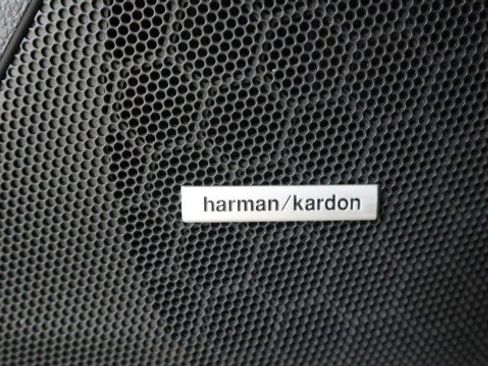 Used 2015 Subaru Forester 2.5i Touring w/ Eyesight & Navigation System image 18