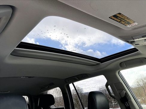 Used 2016 Lexus GX 460 w/ Premium Package AWD/4WD image 20