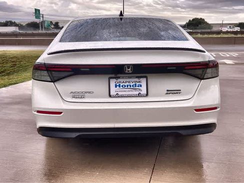 Used 2024 Honda Accord Sport image 6