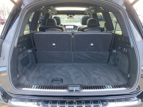 Used 2025 Mercedes-Benz GLS 580 4MATIC image 10