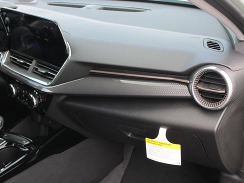New 2026 Chevrolet Trax ACTIV FWD image 30