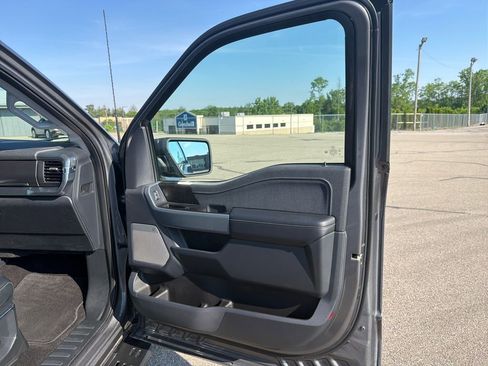 Used 2022 Ford F150 Lariat w/ Trailer Tow Package AWD/4WD image 20