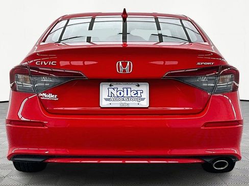 Used 2025 Honda Civic Sport image 4
