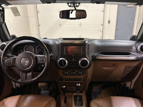 Used 2013 Jeep Wrangler Unlimited Sahara w/ Trailer Tow Group image 17