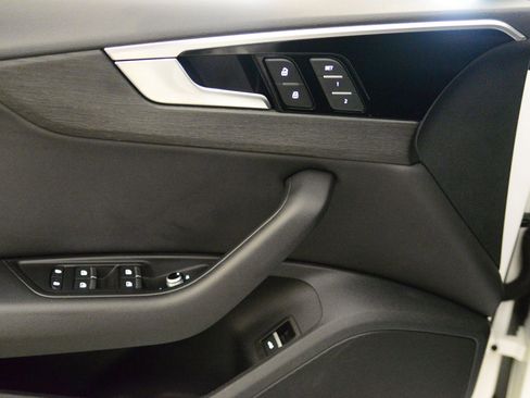 Used 2022 Audi A5 2.0T Premium image 9