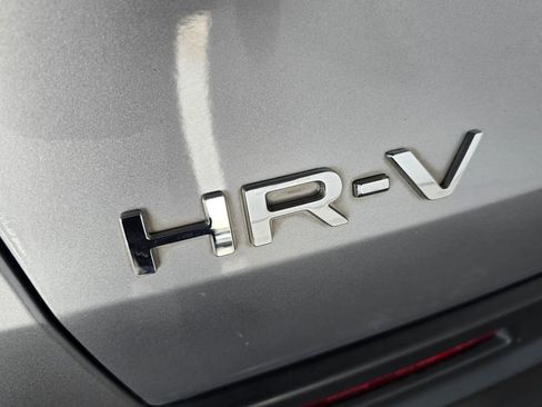 Used 2024 Honda HR-V LX image 17