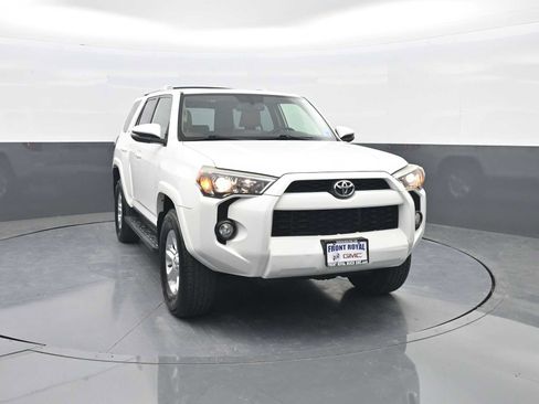 Used 2015 Toyota 4Runner SR5 Premium AWD/4WD image 2