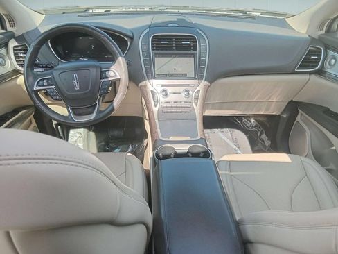 Certified 2023 Lincoln Nautilus AWD w/ Premium Package image 28