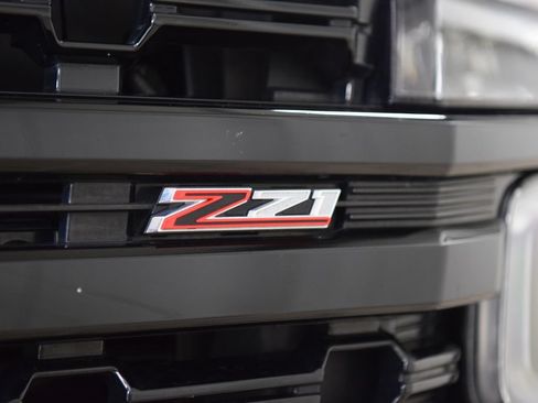 Used 2023 Chevrolet Tahoe Z71 w/ Luxury Package AWD/4WD image 14