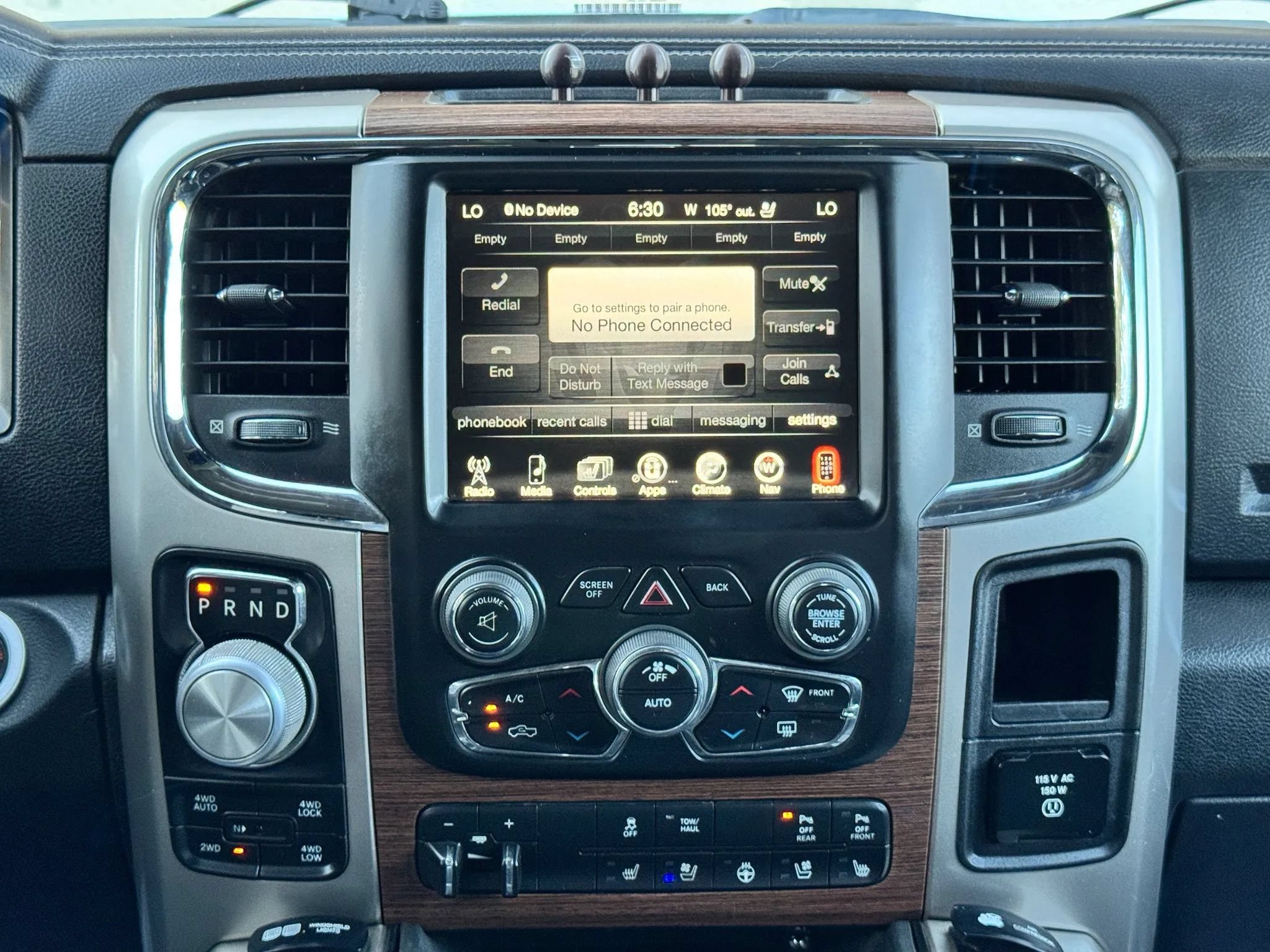 Used 2017 RAM 1500 Laramie w/ Convenience Group AWD/4WD image 32