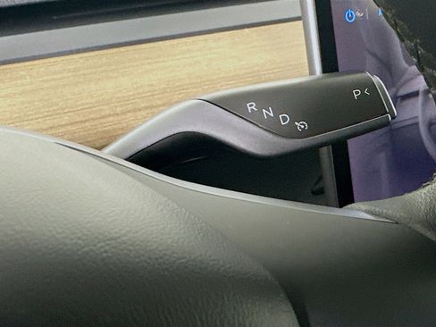 Used 2020 Tesla Model 3 Standard Range Plus image 24