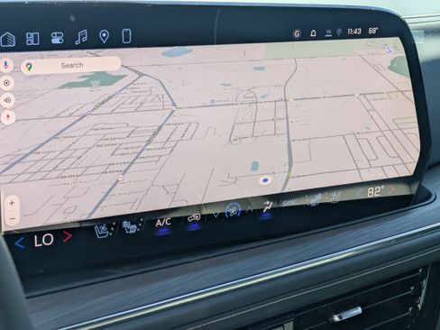 New 2026 Chevrolet Suburban Premier image 28