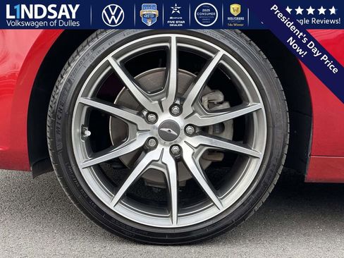 Used 2023 Genesis G70 2.0T image 7