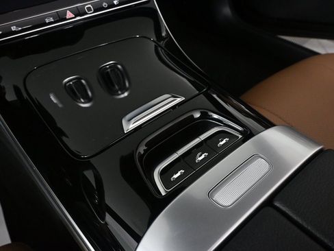 Certified 2024 Mercedes-Benz CLE 300 4MATIC Cabriolet image 15