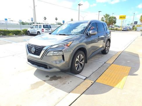 Used 2021 Nissan Rogue SV w/ Premium Package FWD image 8