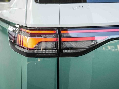 New 2025 Volkswagen ID. Buzz 1st Edition AWD/4WD image 9