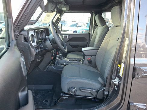 New 2026 Jeep Gladiator Willys image 7