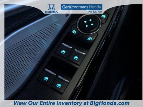 Used 2022 Ford Explorer Platinum w/ Technology Package image 27