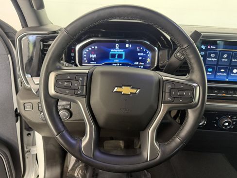 Used 2023 Chevrolet Silverado 1500 LT AWD/4WD image 21