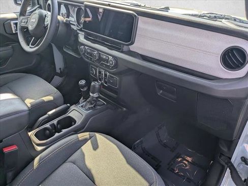 Used 2024 Jeep Wrangler Sport S image 20