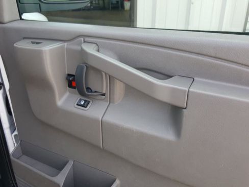 Used 2021 Chevrolet Express 2500 w/ Driver Convenience Package image 24