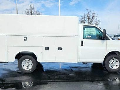 New 2025 Chevrolet Express 3500 w/ Power Convenience Package