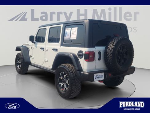 Used 2022 Jeep Wrangler Unlimited Rubicon w/ LED Lighting Group AWD/4WD image 3
