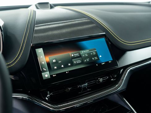 Used 2025 Aston Martin DBX 707 image 37