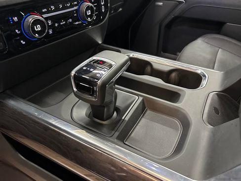 Used 2023 Chevrolet Silverado 1500 LTZ w/ LTZ Premium Package AWD/4WD image 24