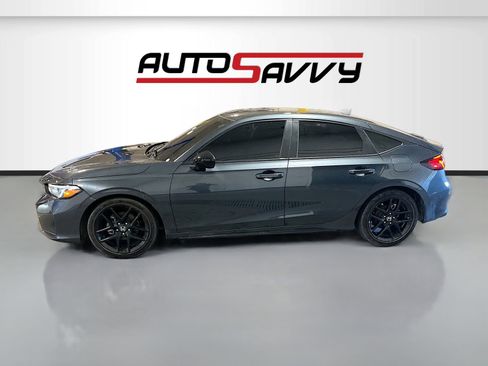 Used 2025 Honda Civic Sport image 4