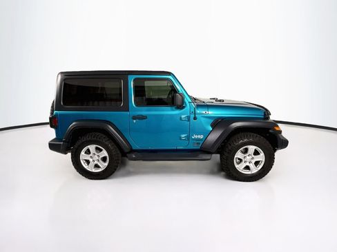 Used 2019 Jeep Wrangler Sport AWD/4WD image 4