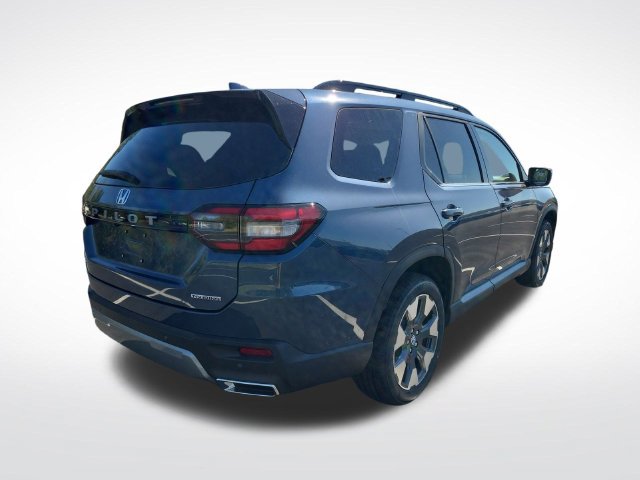New 2026 Honda Pilot Touring image 13