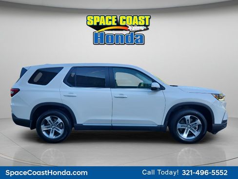 Certified 2025 Honda Pilot EX-L image 2