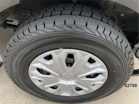 Used 2019 Ford Transit 150 XLT RWD image 23