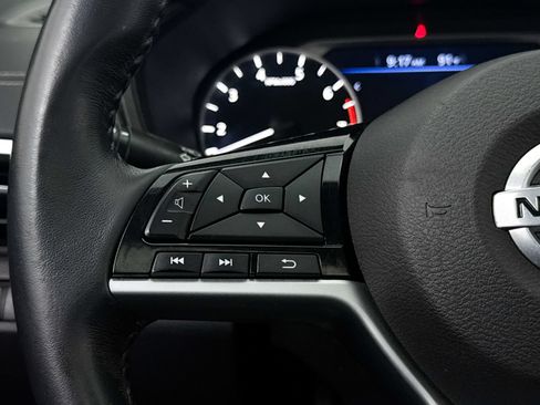 Used 2021 Nissan Altima 2.5 SV w/ SV Premium Package FWD image 31