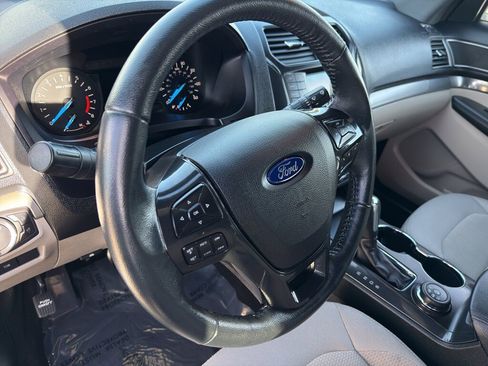 Used 2019 Ford Explorer XLT w/ Class III Trailer Tow Package image 9