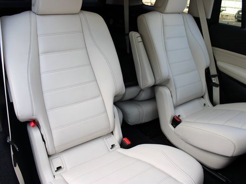 Used 2022 Mercedes-Benz GLS 580 4MATIC image 18