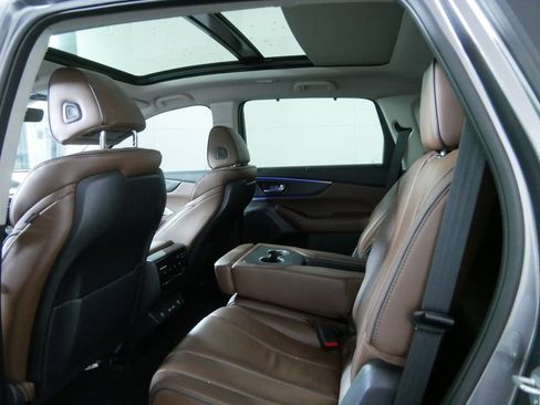 Used 2022 Acura MDX SH-AWD w/ Advance Package image 17